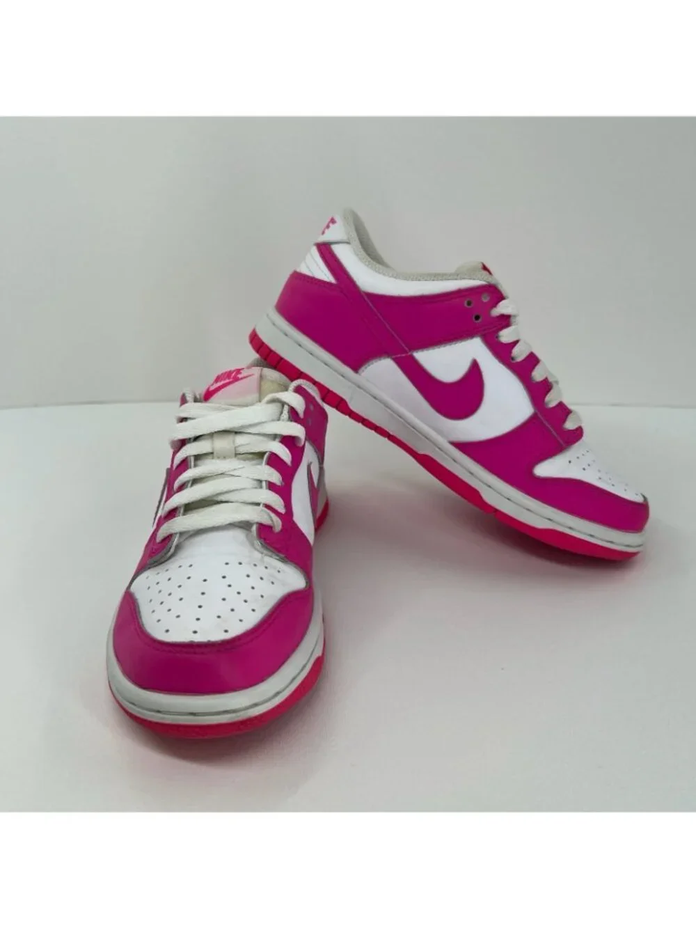 Nike Dunk Low Laser Fuchsia Sneaker Big Kids 4Y Leather Lace Up FB9109-102 Pink